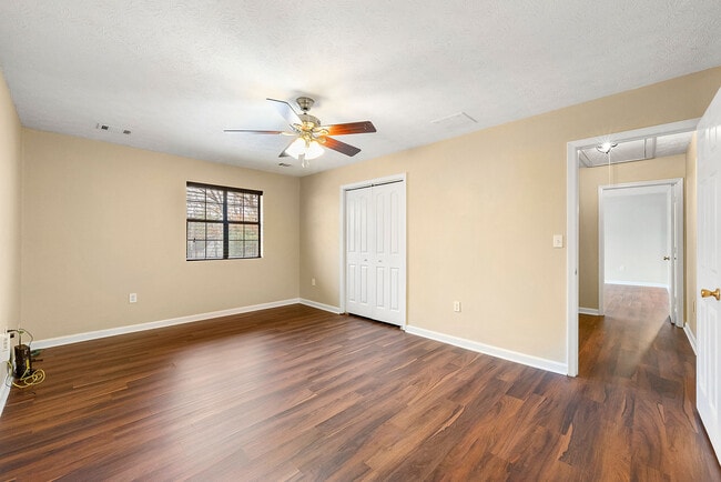 Building Photo - 249 Tony Trl SE