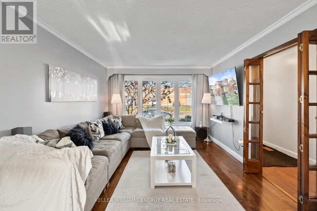 Photo du bâtiment - 11 Hobbs Dr