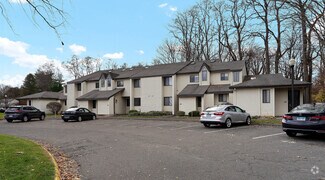 Building Photo - 42 Simsbury Landing