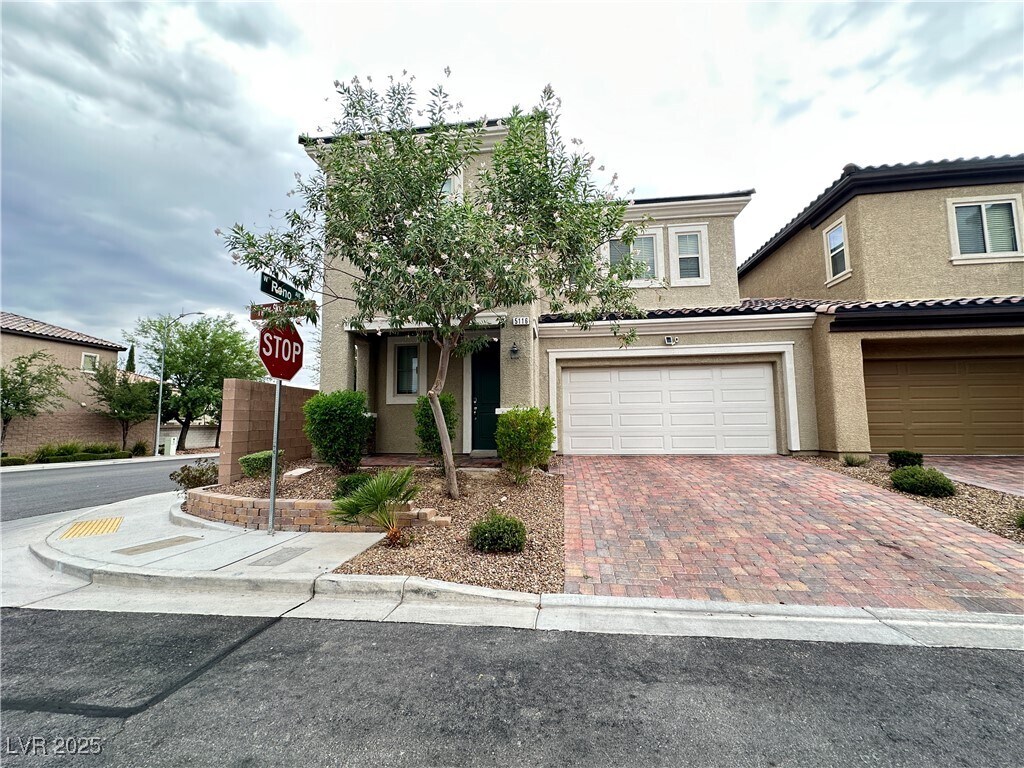 Primary Photo - 5116 Fiery Sky Ridge St