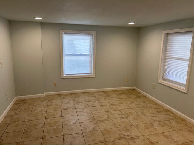 Foto del edificio - 5313 Flanders Ave