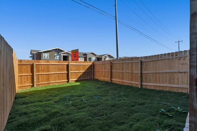 Building Photo - 9426 Apple Ridge Ln