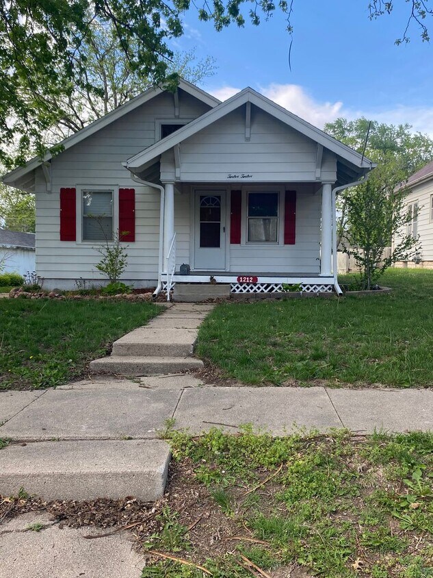 Building Photo - 1212 Elk St