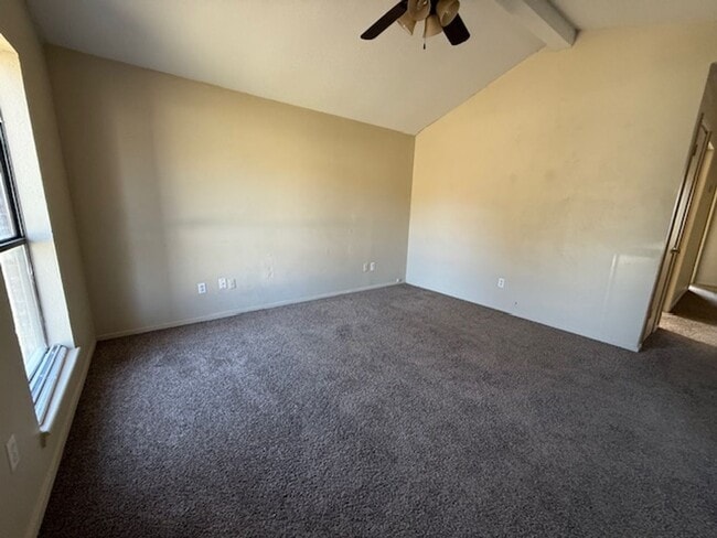 Building Photo - 3650 Auburn Dr