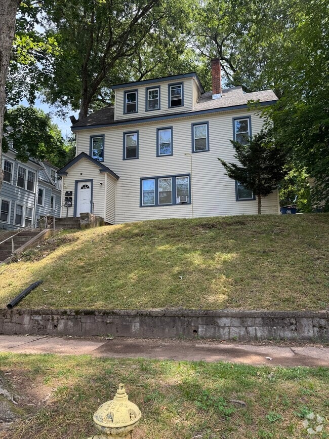 Building Photo - 1541 Ella T Grasso Blvd