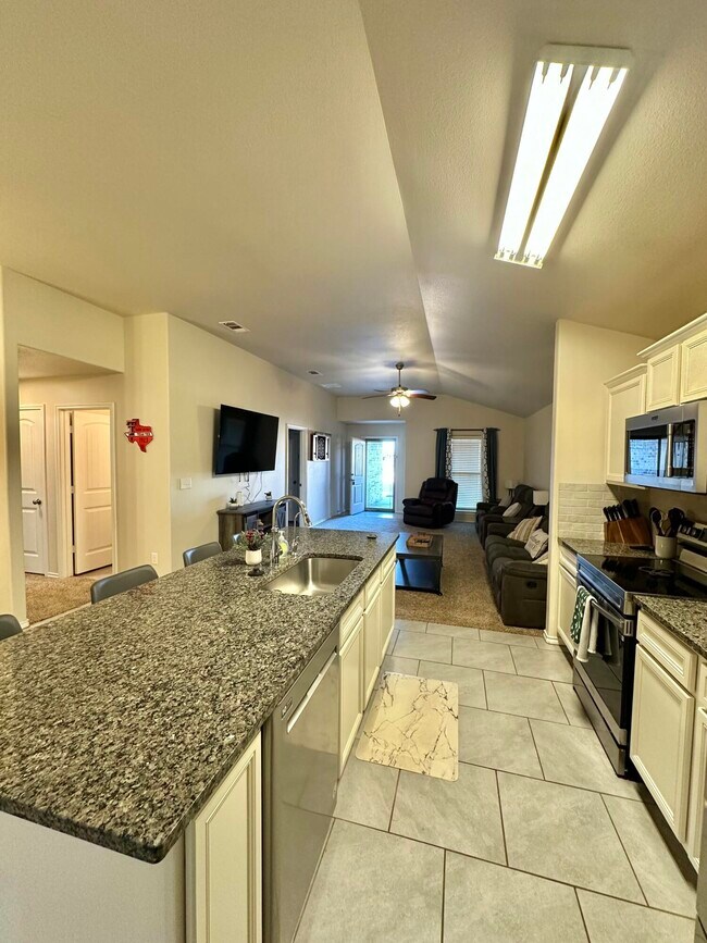 Foto del edificio - 10411 Valencia Ave