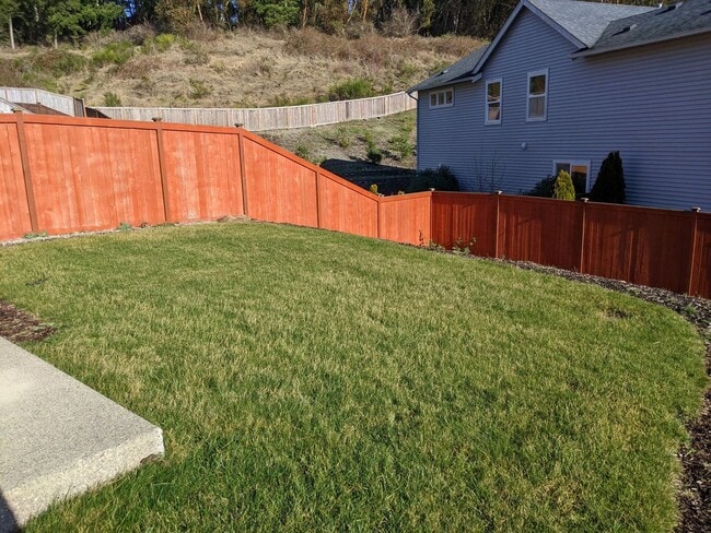 Building Photo - 4/2.5 Townhouse for rent in DuPont!