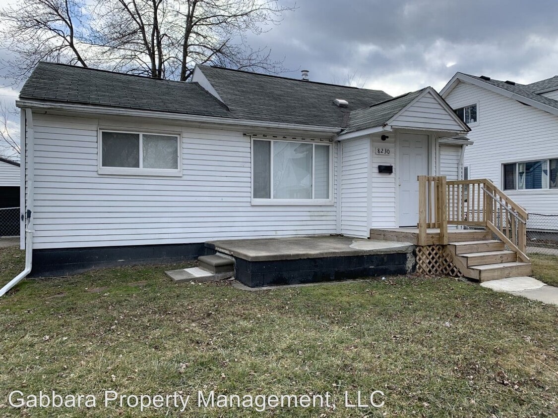 Primary Photo - 3 br, 1 bath House - 8230 Maxwell