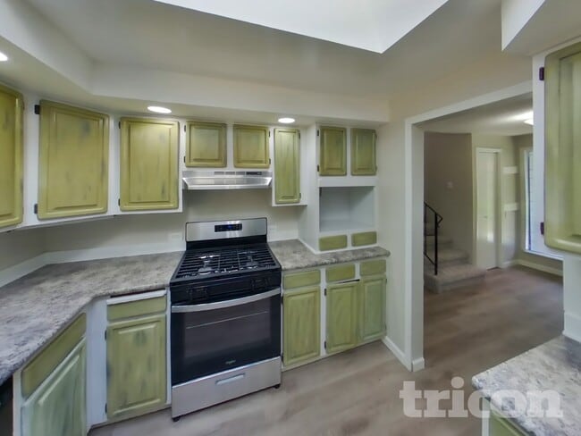 Building Photo - 3394 Tyee Pl NE