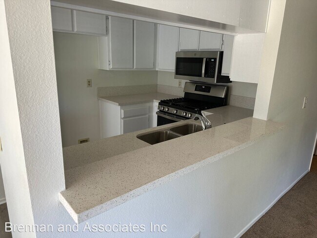 Foto del edificio - 3 br, 2 bath House - 2023 Lakeridge Circle...