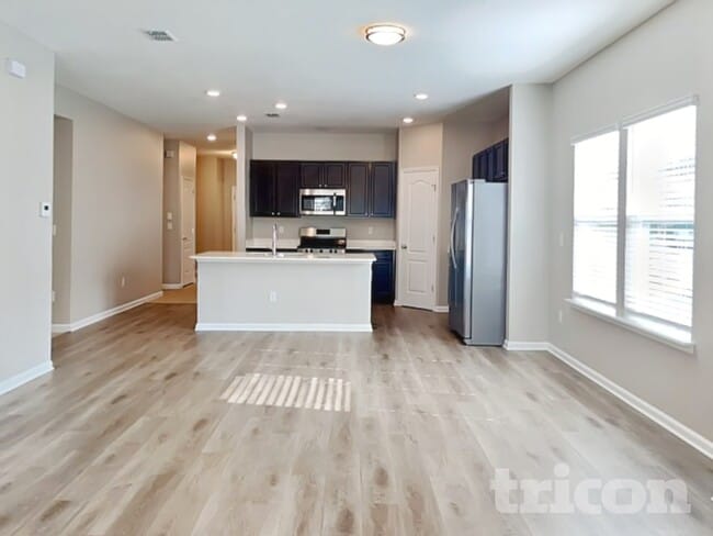 Building Photo - 164 Bloomfield Wy