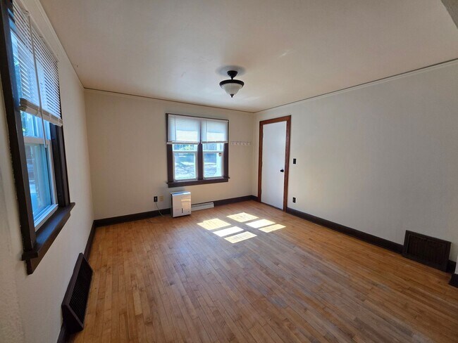 Foto del edificio - 53 E 14th St