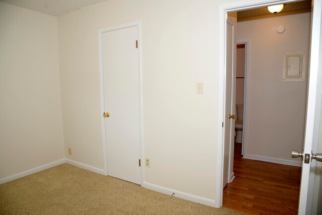Foto del edificio - 436 Larkspur Ct