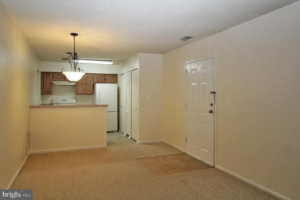 Foto principal - 7600 Lakeside Village Dr