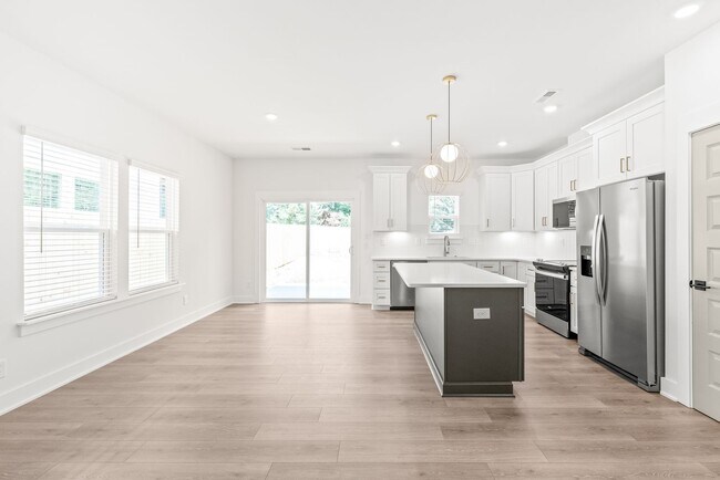 Foto del edificio - Move-in Ready Townhome in Westerly Hills