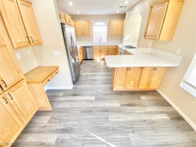 Building Photo - 10956 Fintry Hills St
