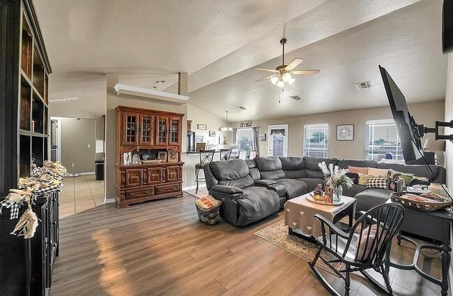 Foto del edificio - 1500 Sommerset Pl