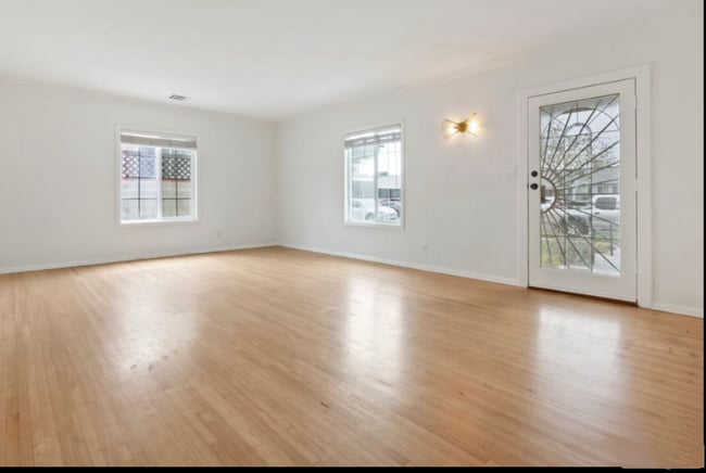 Foto del edificio - 923 W Orange Grove Ave