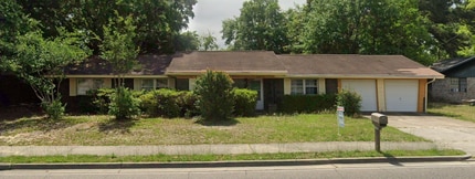 Building Photo - 2233 Popp's Ferry Rd