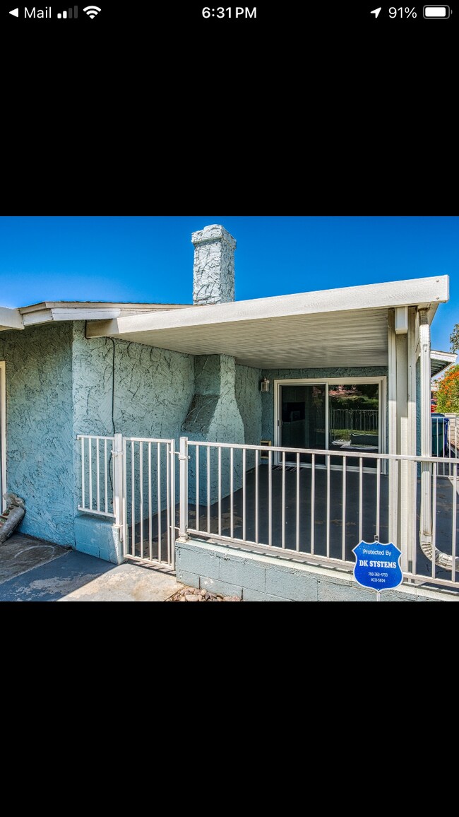 Foto del edificio - 43726 Virginia Ave