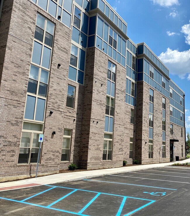 Foto del edificio - Francis Senior Lofts