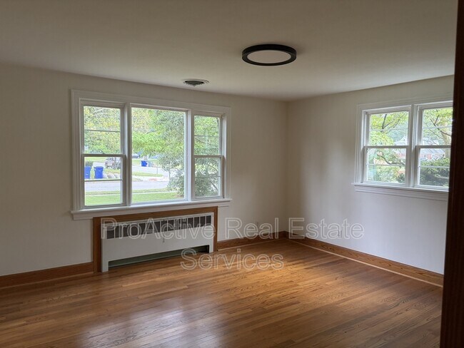Building Photo - 1300 Elk Ave