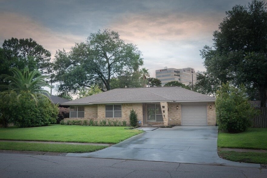 Photo - 1135 Stonecrest Drive Unit