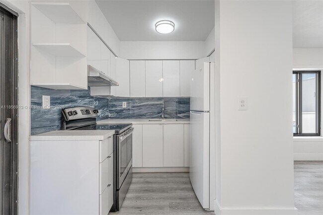 Foto del edificio - 852 SW 1st St