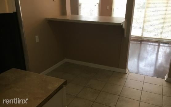 Building Photo - 1612 Brentwood Dr