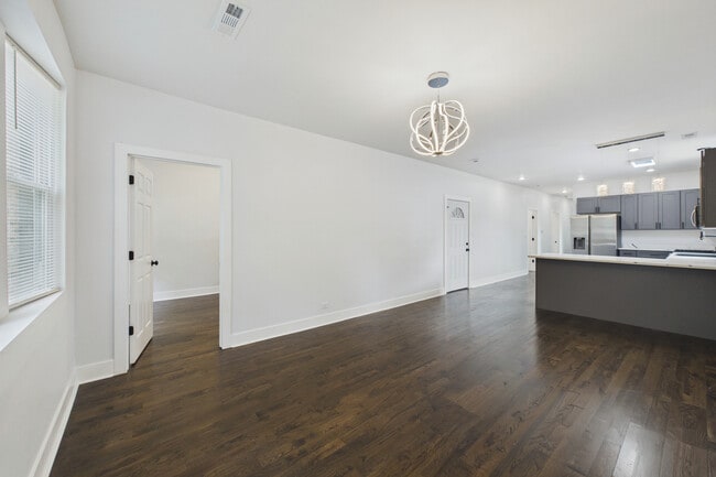 Foto del edificio - 7919 S Ellis Ave