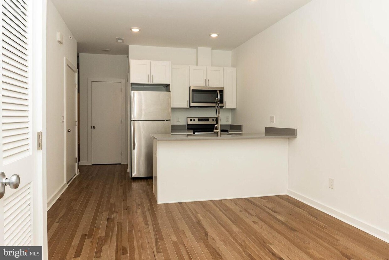 Foto principal - 723 N 39th St