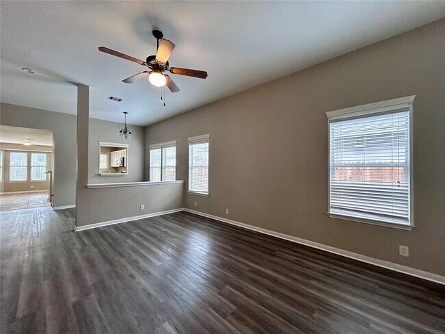 Foto del edificio - 21218 Grand National Ave