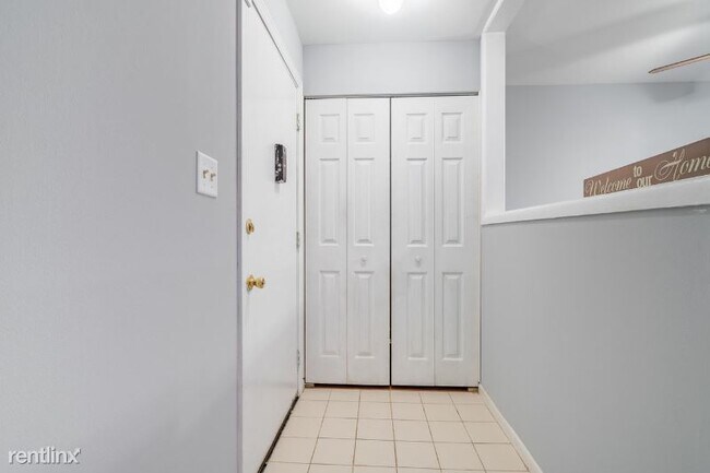 Building Photo - 2 br, 2 bath Condo - 585 Hill Dr 315 Unit 315