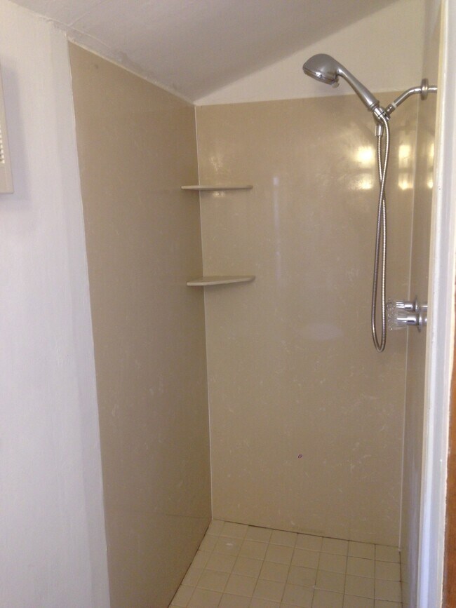 Foto del edificio - 415 Cedar St