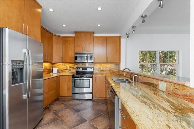 Foto del edificio - 935 Corkwood St