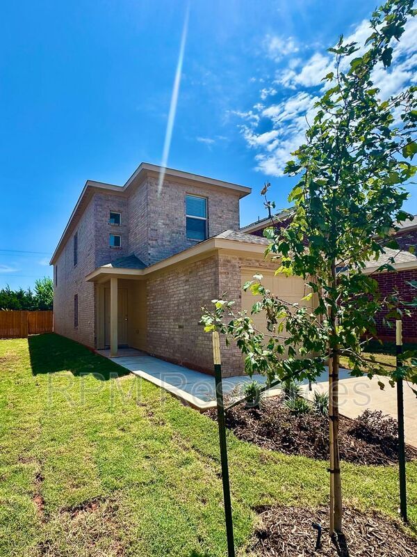 Foto del edificio - 14818 Razorbill Dr