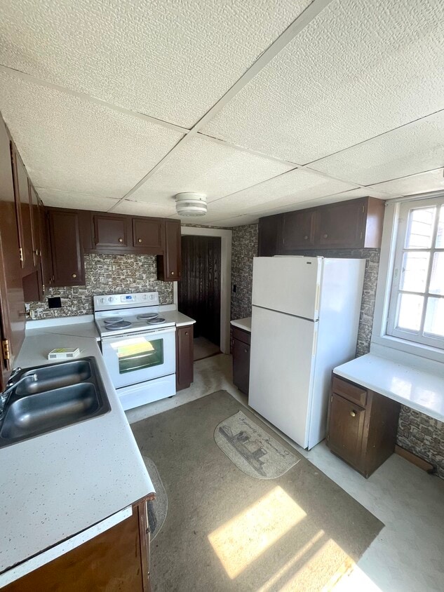 50 Elm St Unit 2, Norwich, NY 13815 Apartments in Norwich, NY