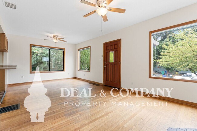 Foto del edificio - Delightful University Park Colonial