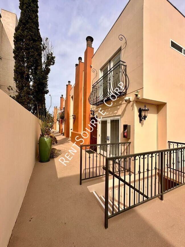Foto del edificio - 4220 Fair Ave