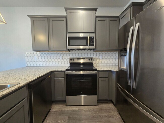 Foto del edificio - 1241 LEXINGTON Dr