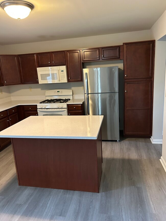 Foto del edificio - 56 N Chestnut Dr