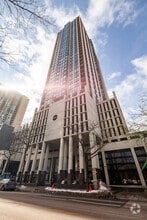 Building Photo - 1122 N Clark St
