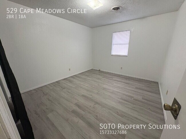 Foto del edificio - 529 Cape Meadows Cir