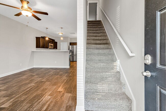 Foto del edificio - 10 Jaydn Dr W