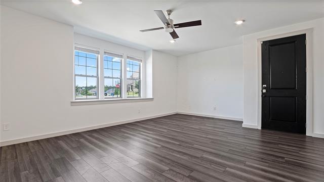 Foto del edificio - 316 Spring Hill Rd