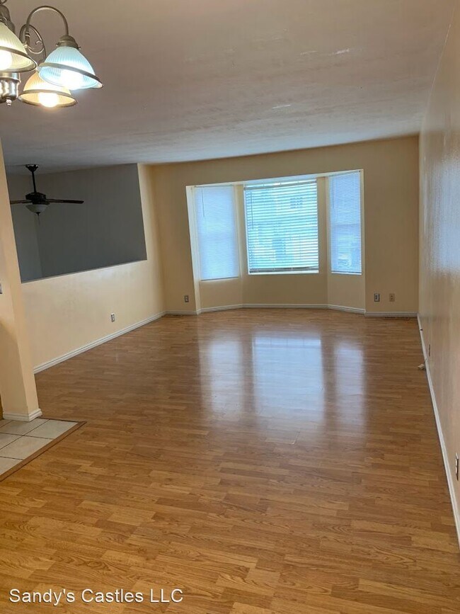 Building Photo - 3 br, 2 bath House - 206 Rolling Hills Drive