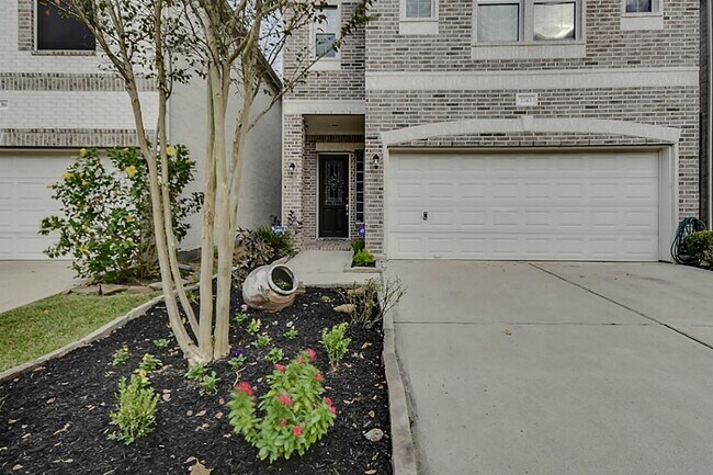 Building Photo - 1143 Sopris Dr