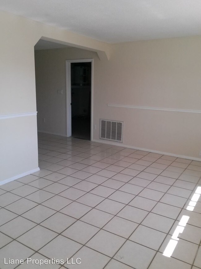 Building Photo - 9310 Whitman Ln