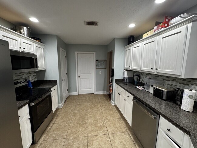 Foto del edificio - Home for Rent