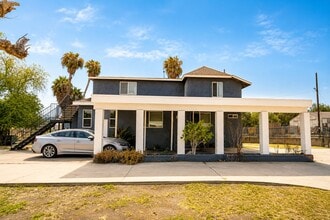 Building Photo - 860 S Gregory St